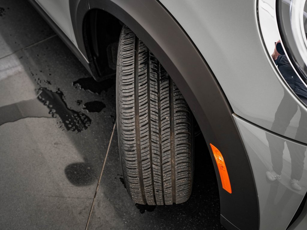 Used 2023 MINI Cooper SE image 47