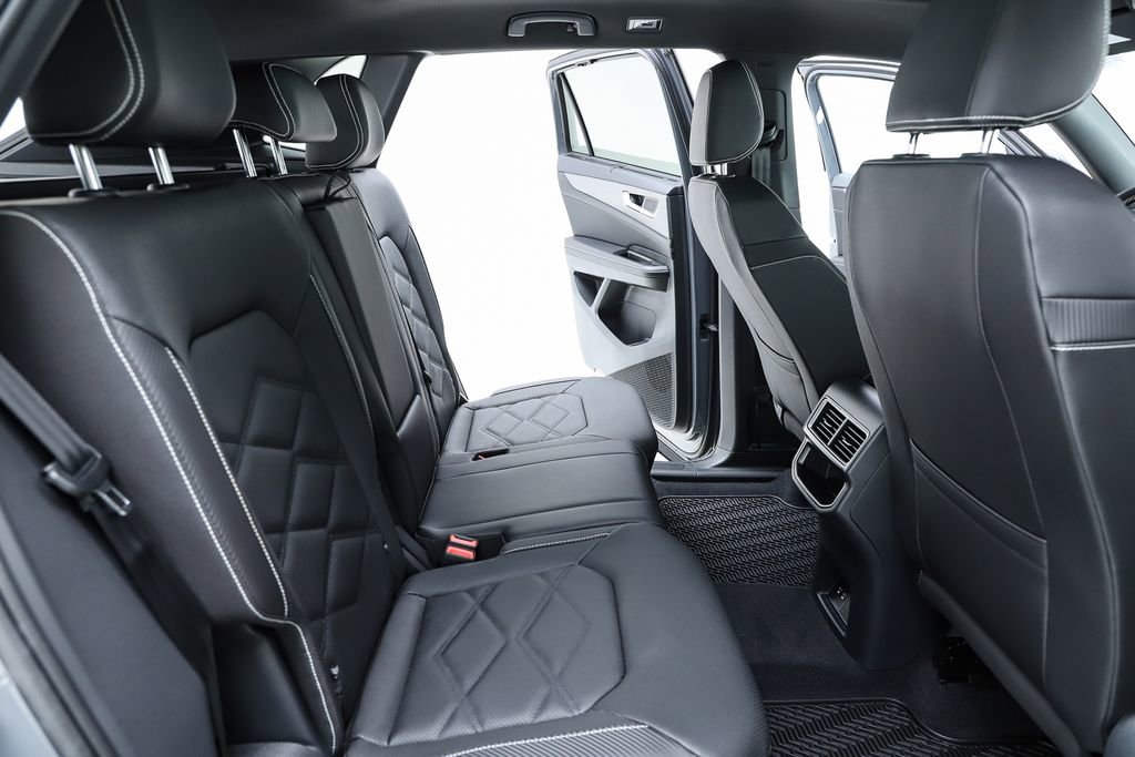 New 2026 Volkswagen Atlas Cross Sport SE image 38