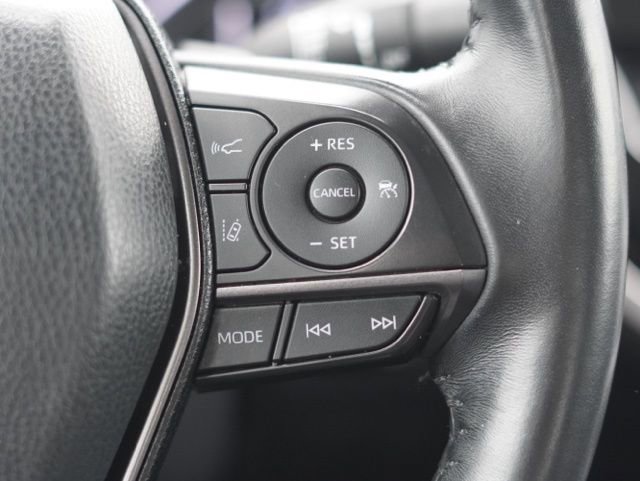 Used 2022 Toyota Camry XSE image 23