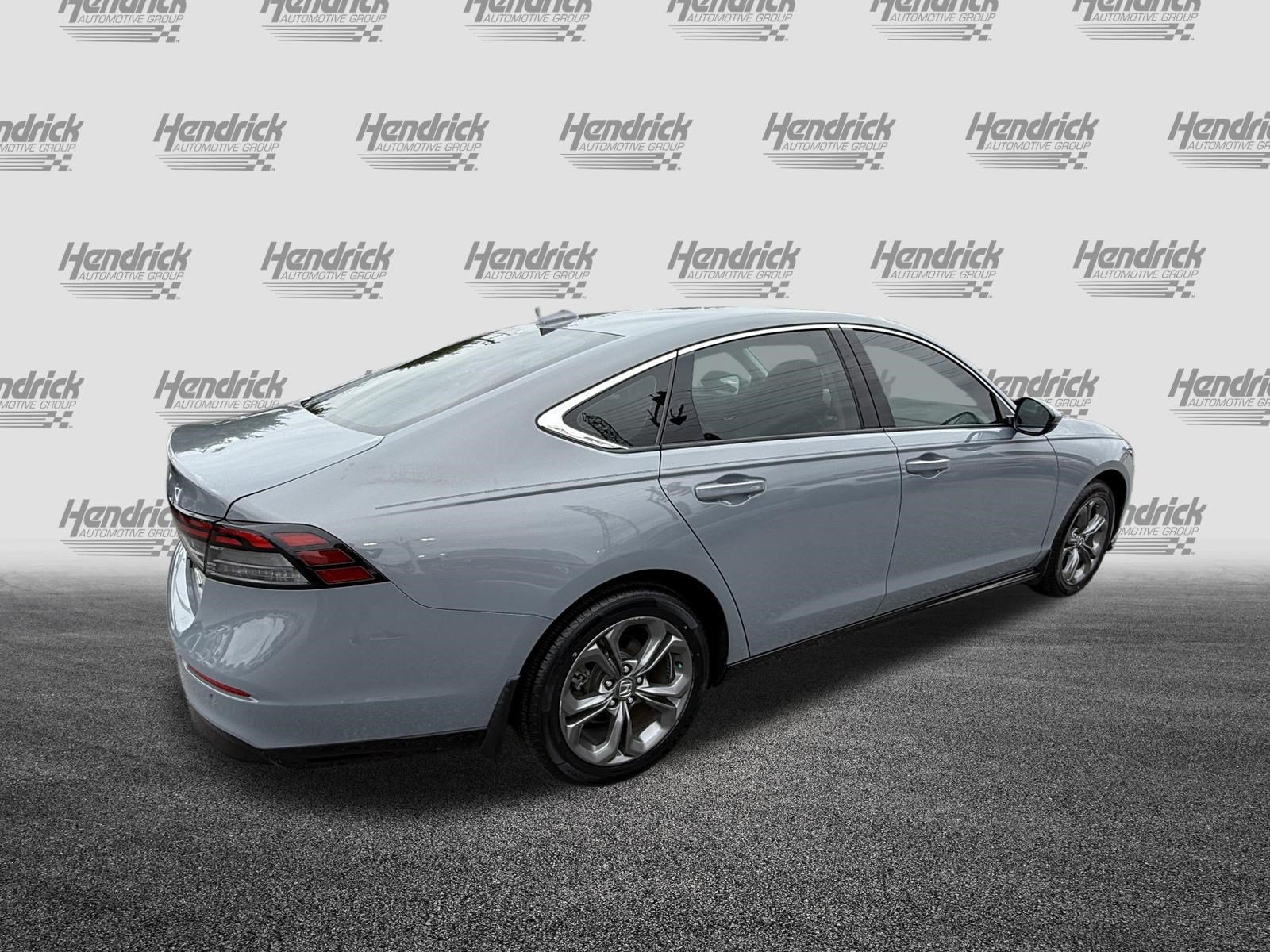 Used 2023 Honda Accord EX-L image 10