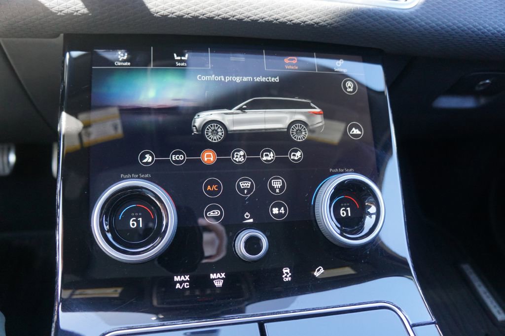 Used 2020 Land Rover Range Rover Velar R-Dynamic S image 21