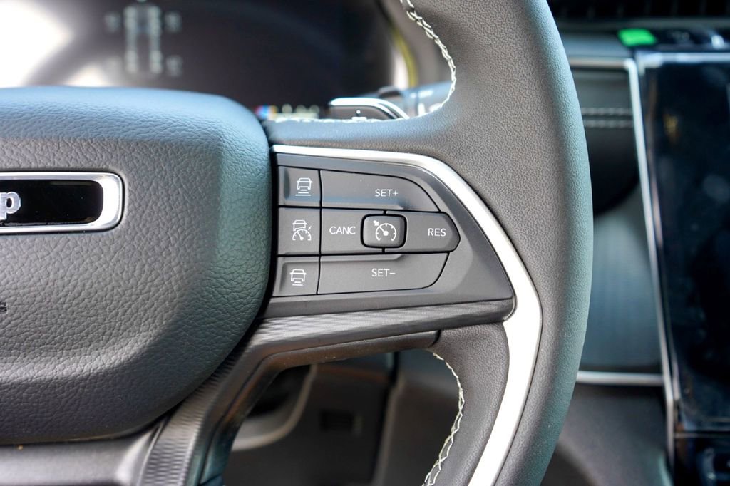 New 2026 Jeep Grand Cherokee Laredo RWD image 13