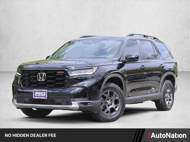 Used 2025 Honda Pilot TrailSport