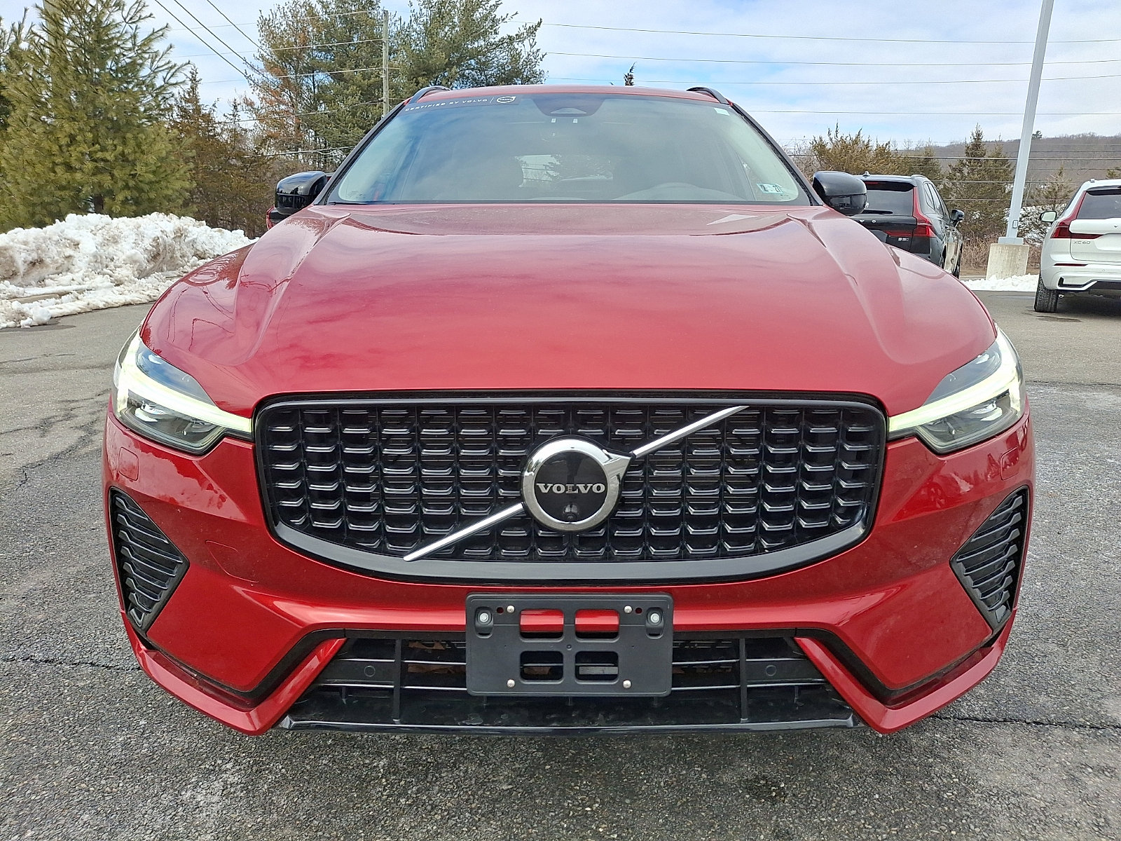 Certified 2023 Volvo XC60 B5 Plus w/ Climate Package image 2