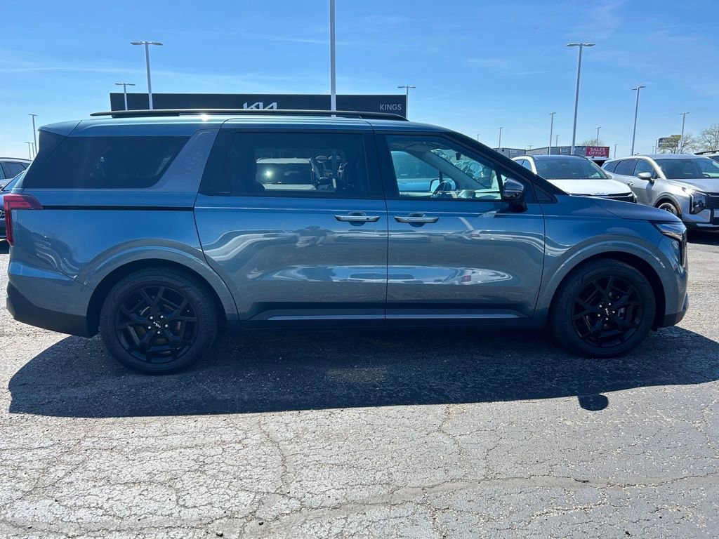 Certified 2025 Kia Carnival SX image 8