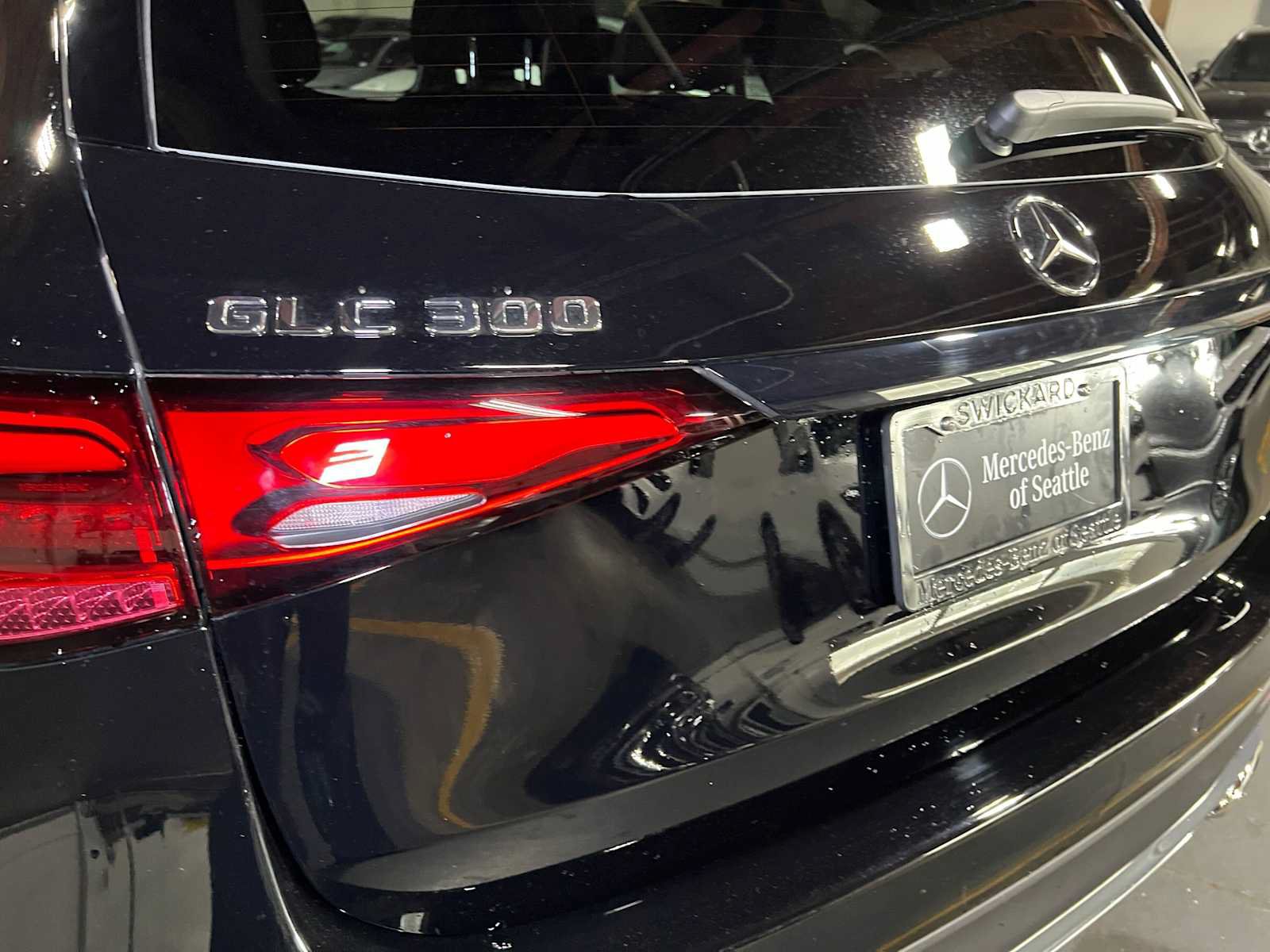 Used 2026 Mercedes-Benz GLC 300 4MATIC image 14