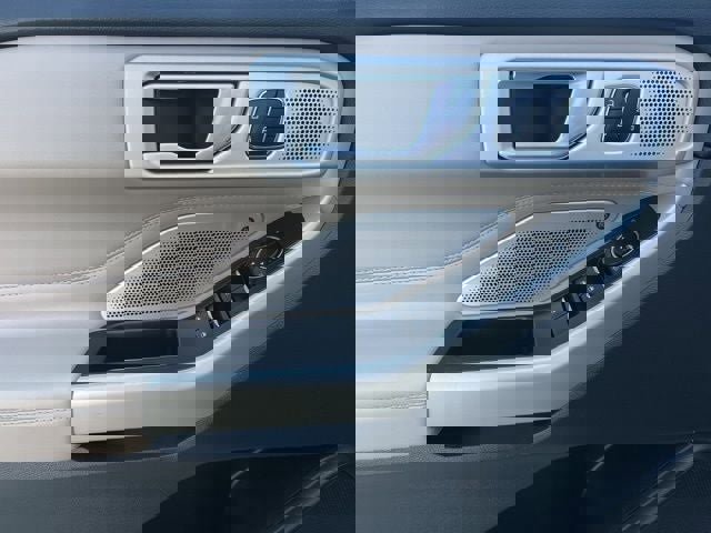 Certified 2023 Ford Explorer Limited w/ Limited Technology Package AWD/4WD image 44
