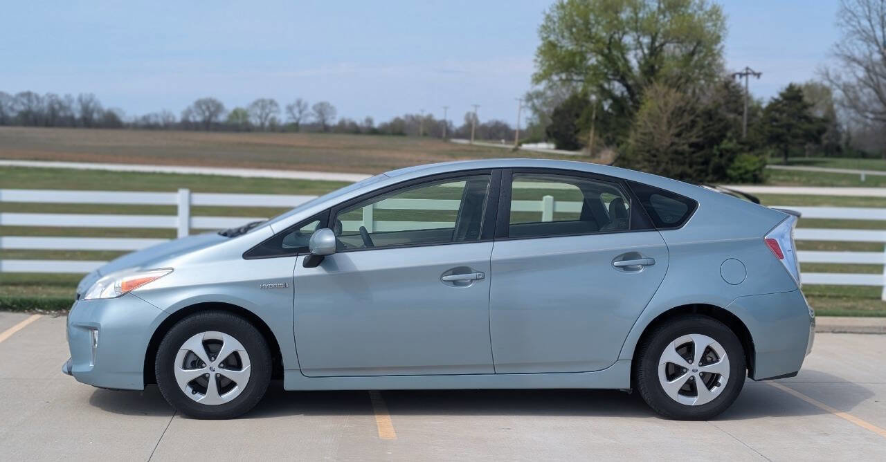 Used 2012 Toyota Prius Two image 3