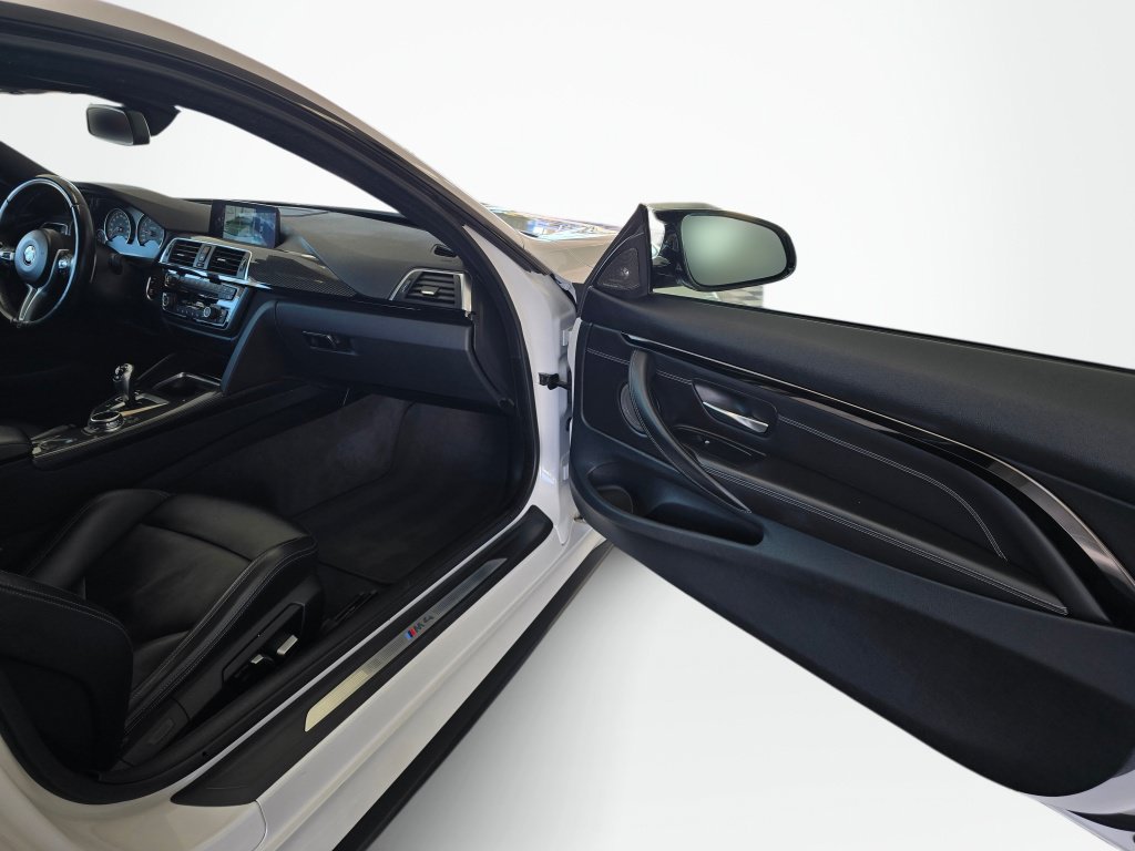 Used 2016 BMW M4 Coupe RWD image 37