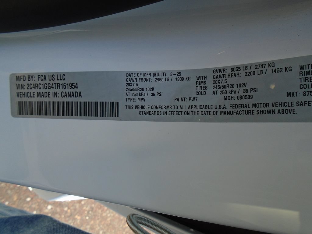 Used 2026 Chrysler Pacifica Limited w/ S Appearance Package FWD image 19