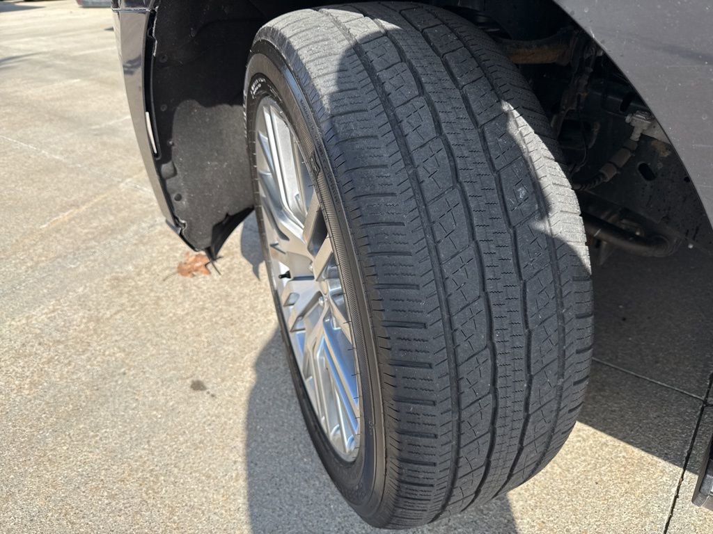 Used 2024 Ford Expedition Limited image 59