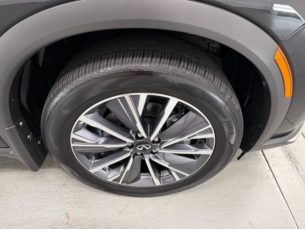 Used 2026 INFINITI QX60 Luxe w/ Cargo Package FWD image 4