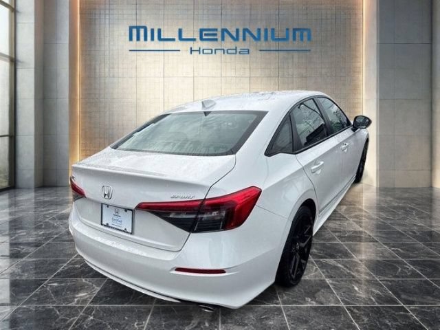 Used 2024 Honda Civic Sport image 3