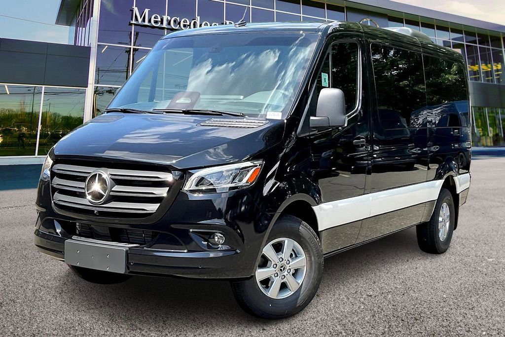 New 2025 Mercedes-Benz Sprinter 144 Cargo image 2