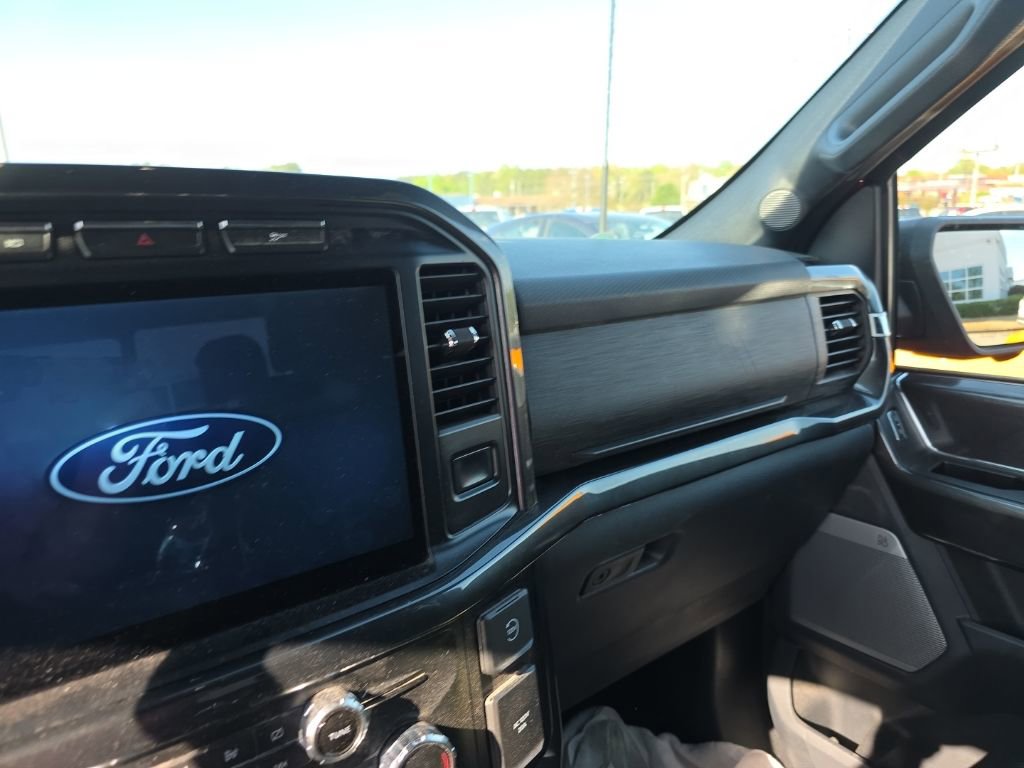 Used 2022 Ford F150 XLT w/ Equipment Group 302A High image 11