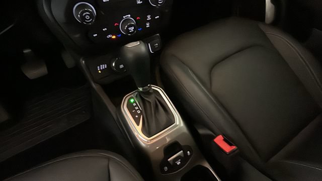 Used 2021 Jeep Renegade Limited AWD/4WD image 21