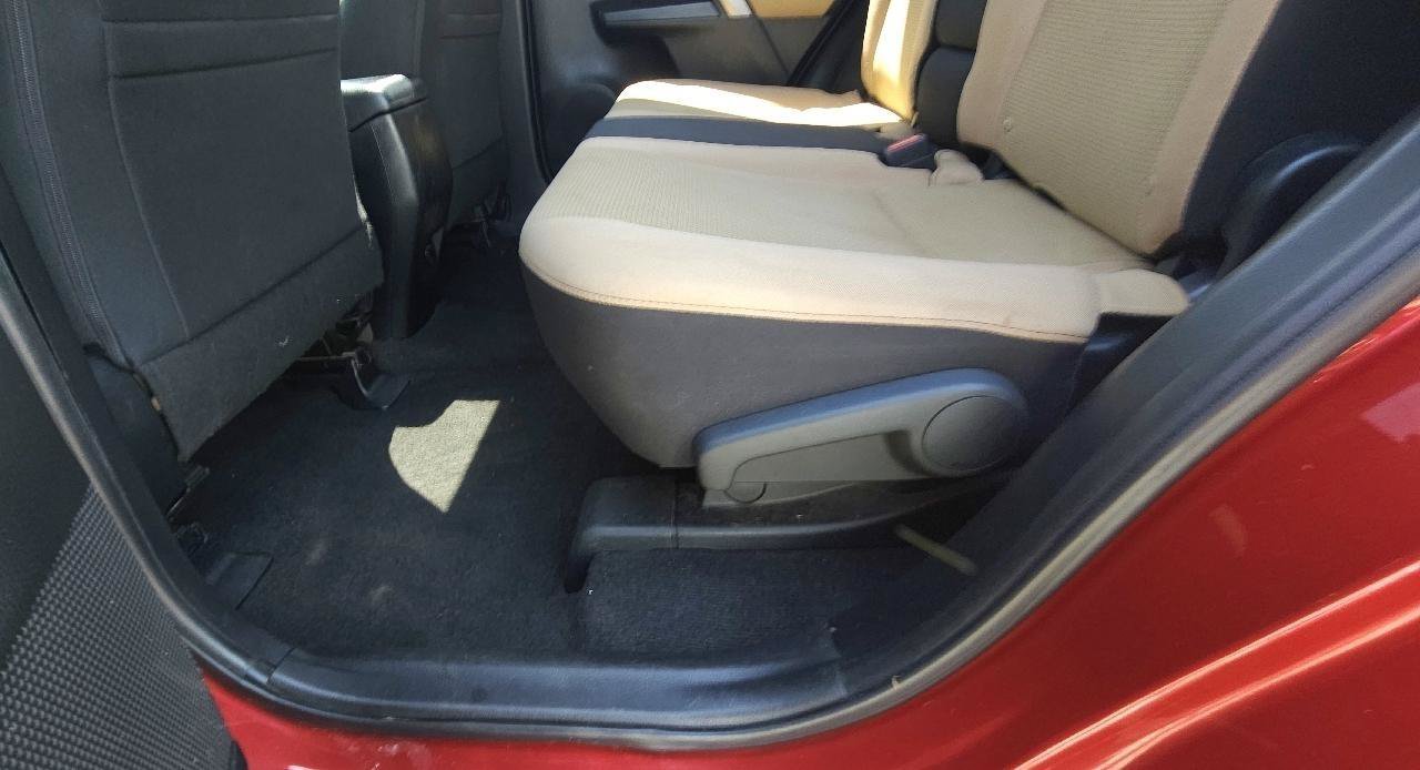 Used 2016 Toyota RAV4 XLE AWD/4WD image 20