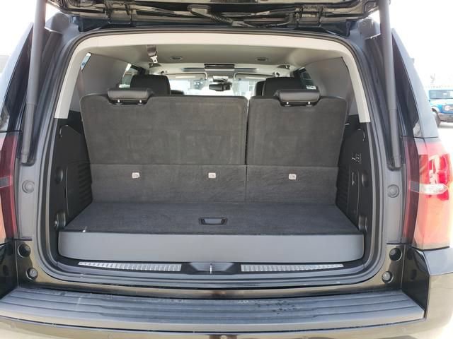 Used 2017 Chevrolet Tahoe LT w/ LT Signature Package image 8