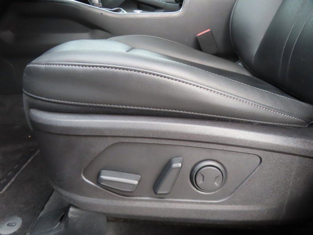 Certified 2023 Kia Sorento S w/ Panoramic Sunroof Package image 10