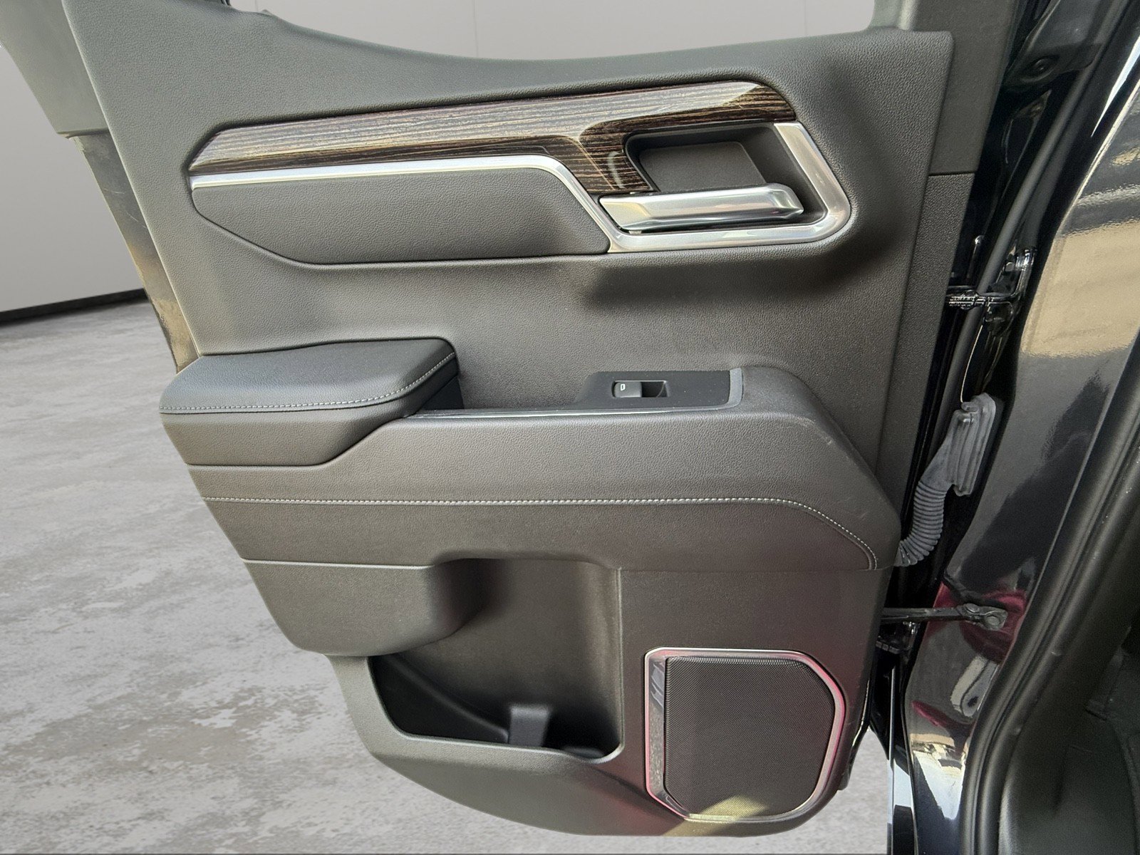 Used 2023 GMC Sierra 1500 Elevation image 30