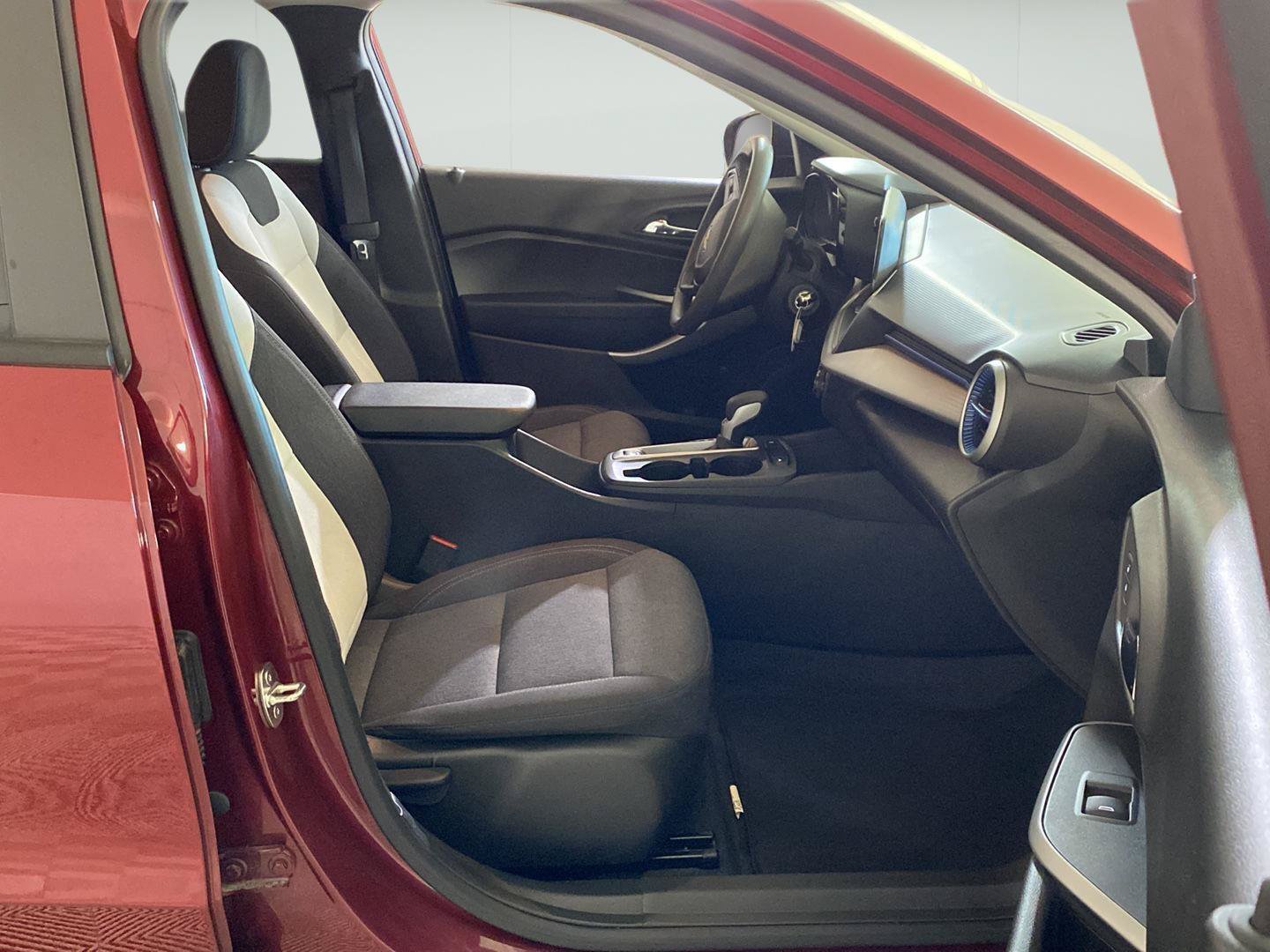 Certified 2024 Chevrolet Trax LS FWD image 16