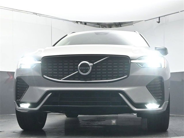 Used 2023 Volvo XC60 B5 Plus w/ Climate Package FWD image 34