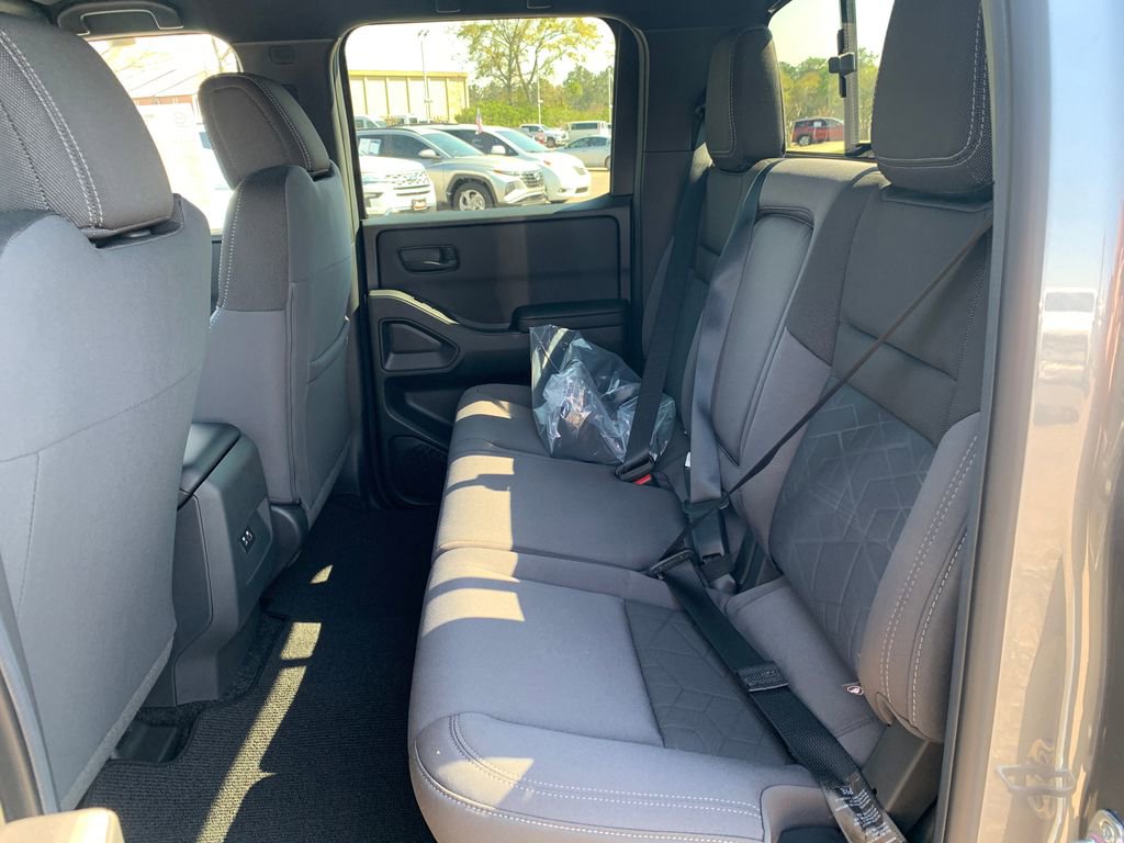 New 2026 Nissan Frontier SV image 9