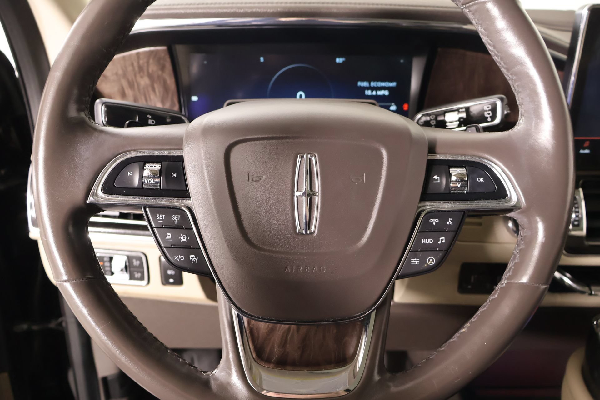 Used 2022 Lincoln Navigator Reserve AWD/4WD image 3