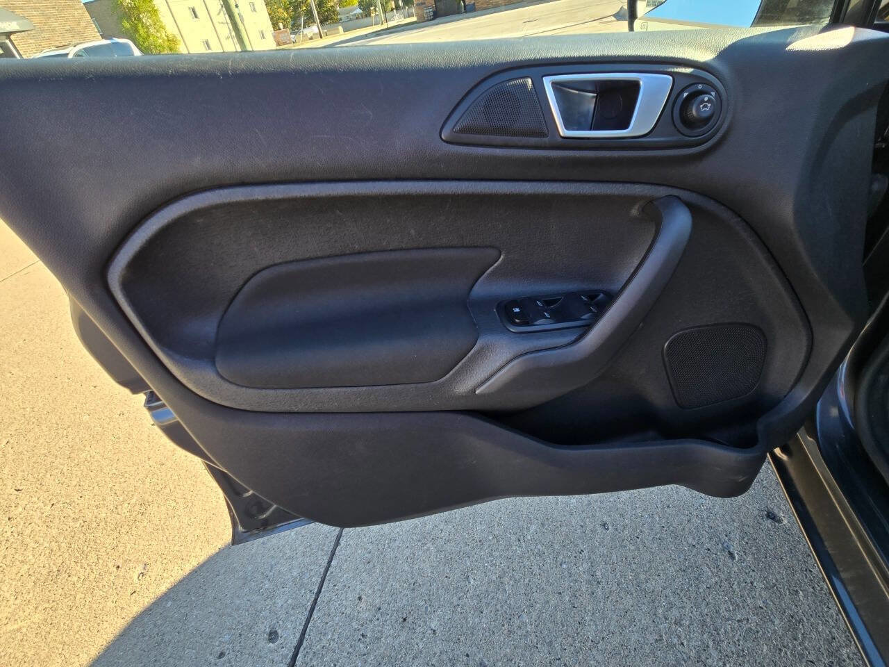 Used 2015 Ford Fiesta SE w/ Comfort Package image 20