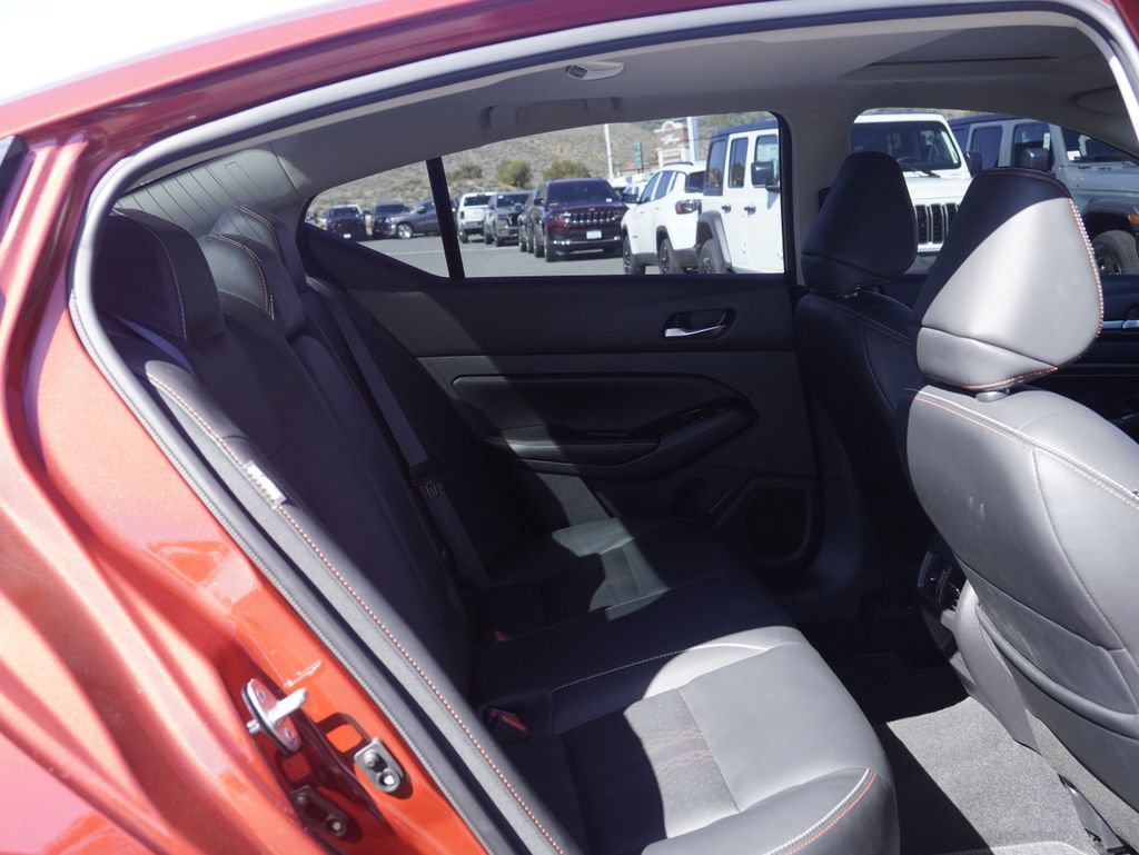 Used 2023 Nissan Altima 2.0 SR FWD image 29