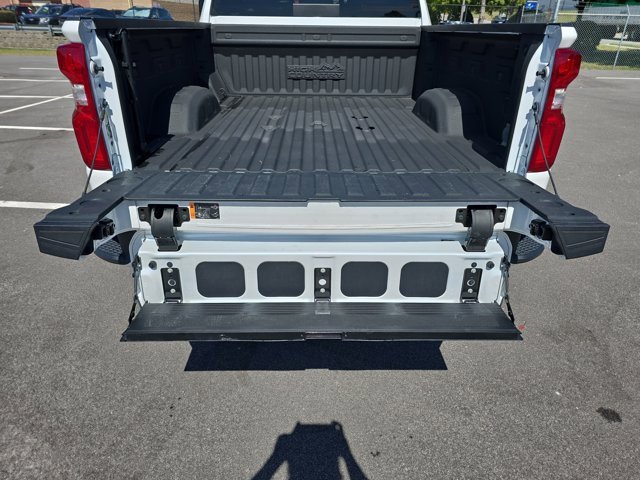 Used 2023 Chevrolet Silverado 2500 High Country w/ Z71 Off-Road Package image 13