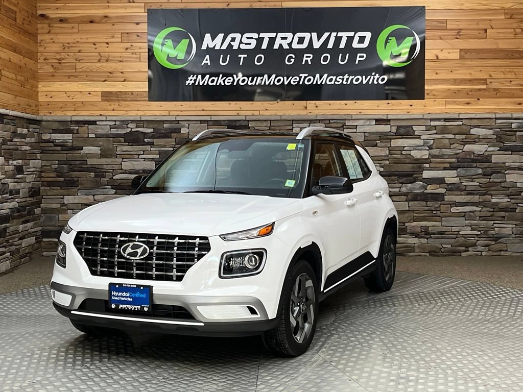 Used 2024 Hyundai Venue Limited FWD image 8