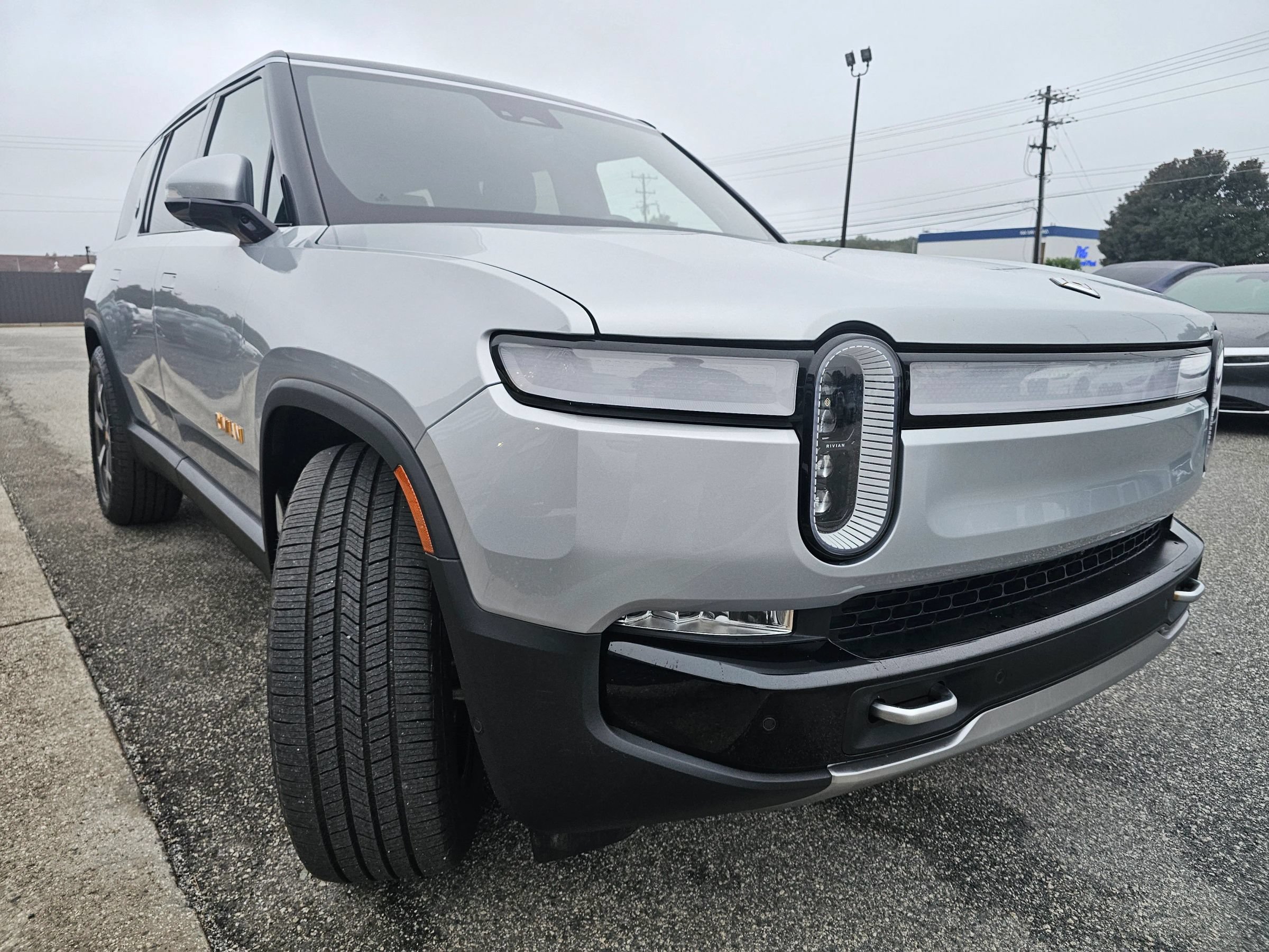 Used 2024 Rivian R1S Adventure Quad AWD/4WD image 7