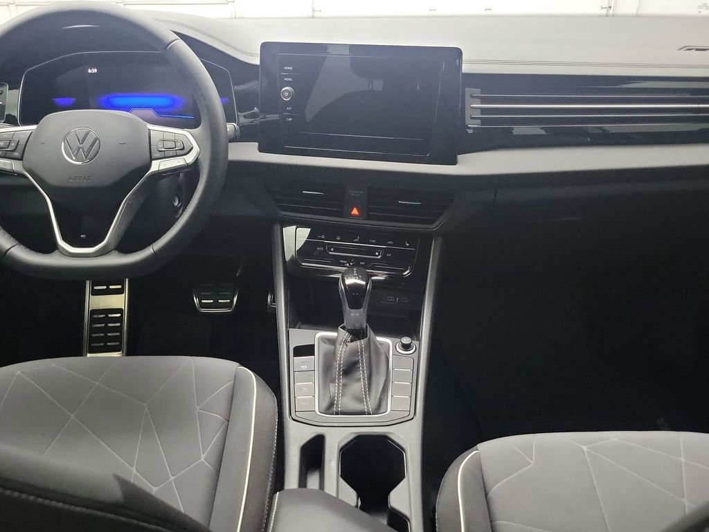 Used 2025 Volkswagen Jetta Sport image 19