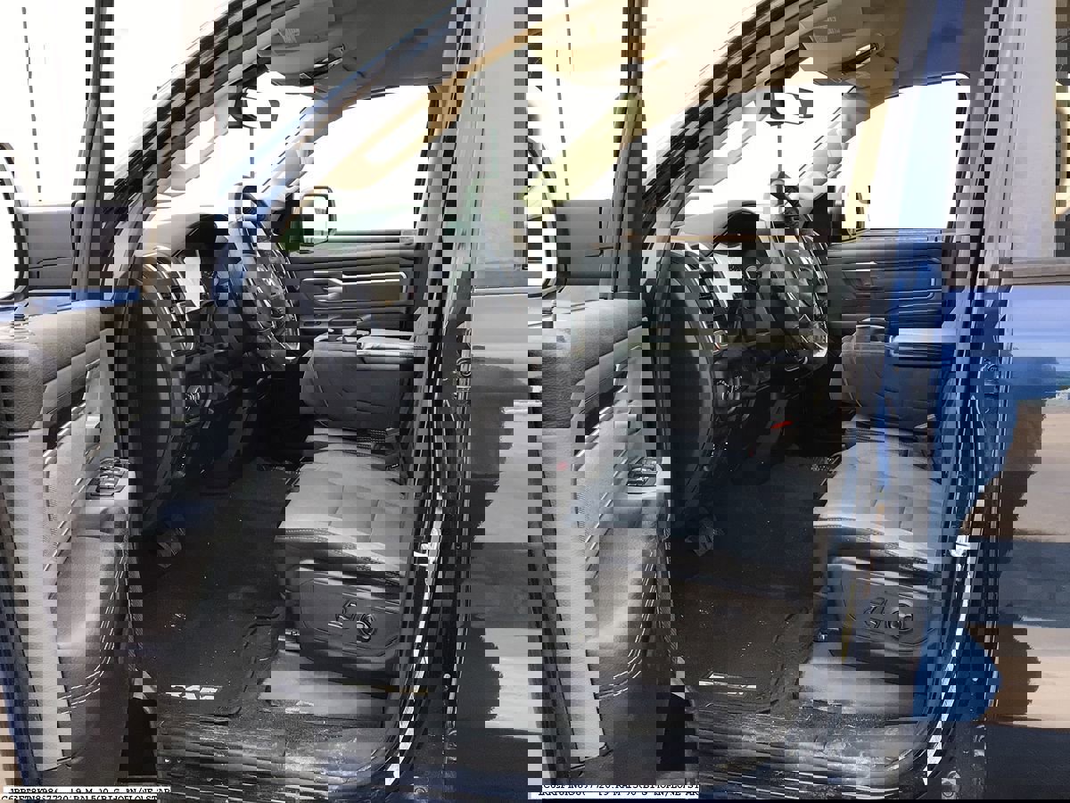 Used 2019 RAM 1500 Big Horn image 12