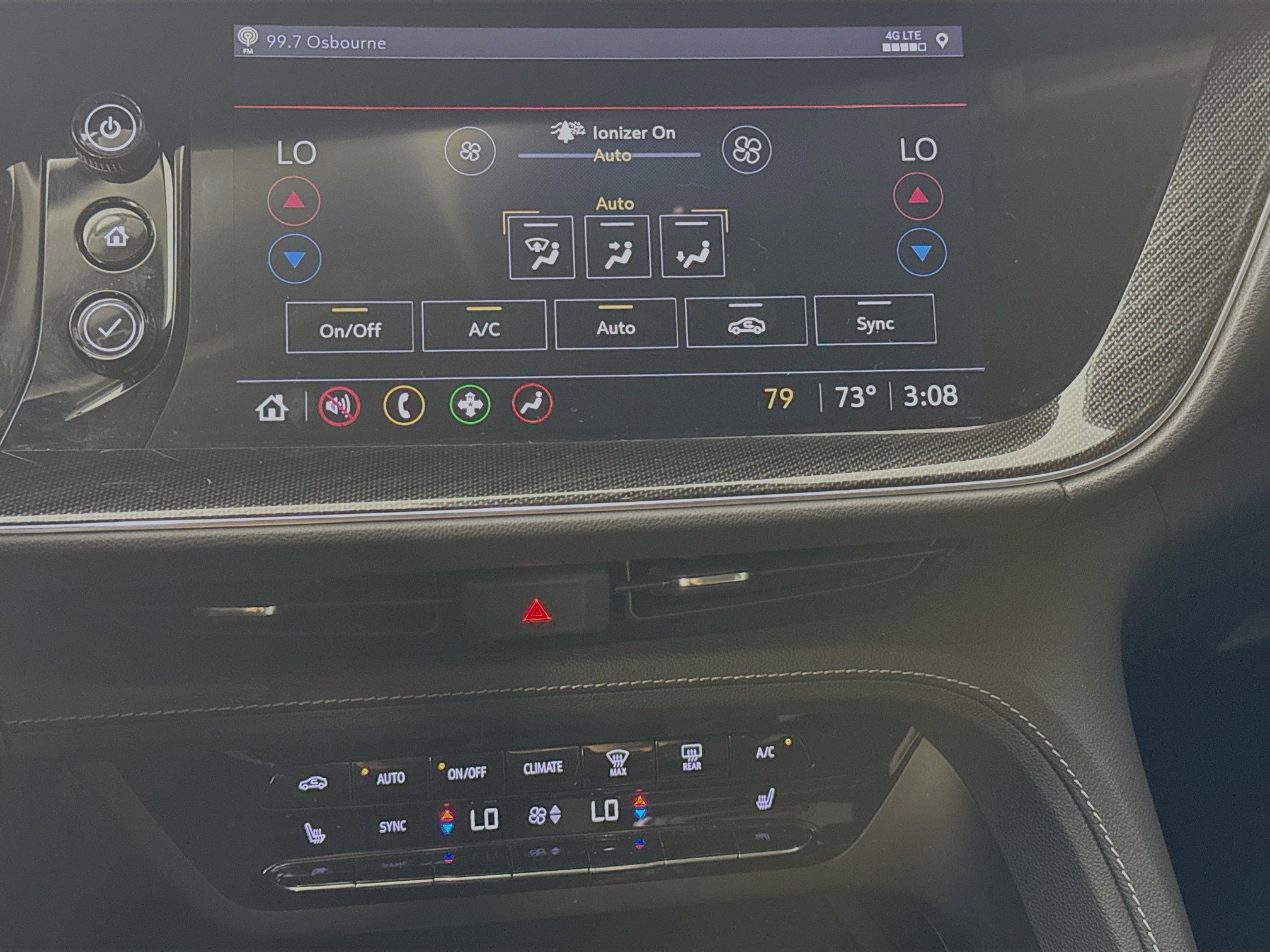 Used 2021 Buick Envision Essence w/ Sport Touring Package AWD/4WD image 15