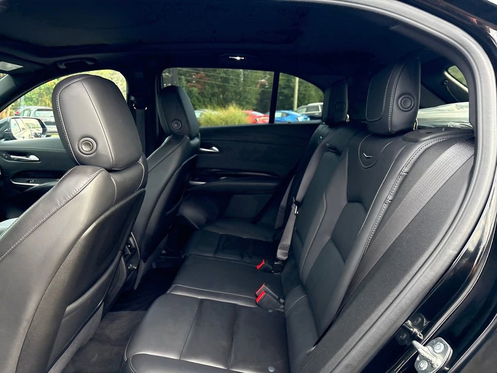 Certified 2024 Cadillac XT4 Luxury w/ Cold Weather Package image 21