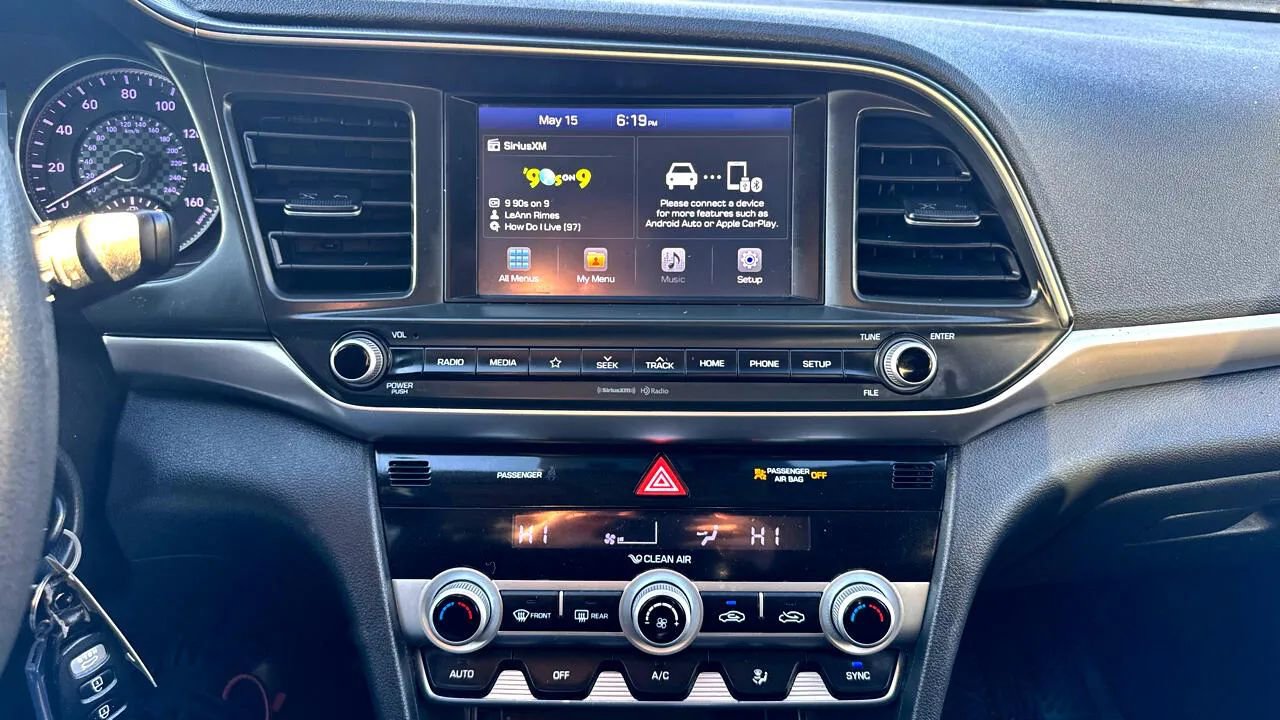 Used 2020 Hyundai Elantra SEL w/ Cargo Package (C1) image 13