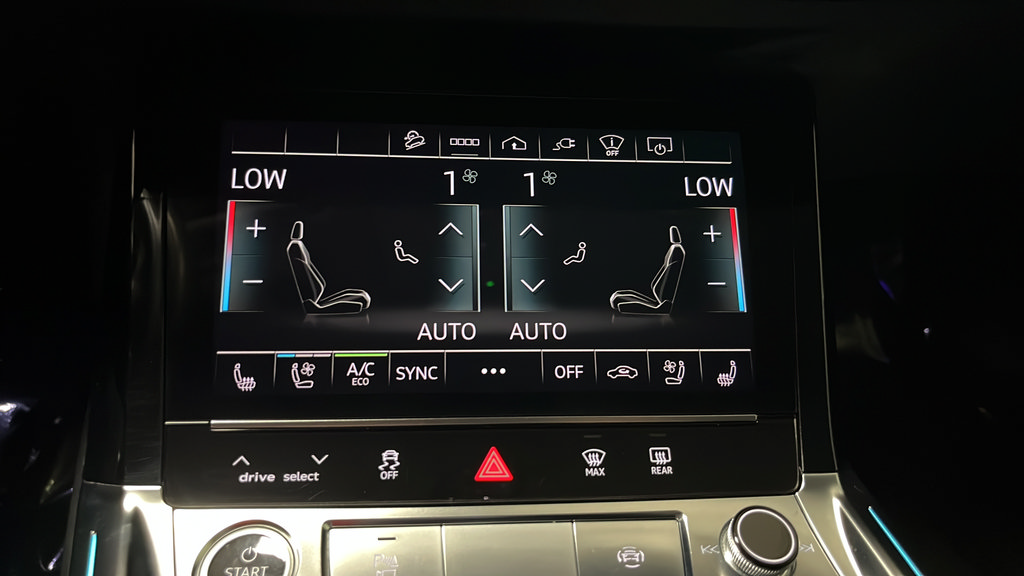 Used 2022 Audi e-tron Prestige w/ Prestige Package AWD/4WD image 18