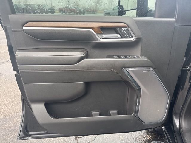 Used 2024 Chevrolet Silverado 2500 High Country image 11