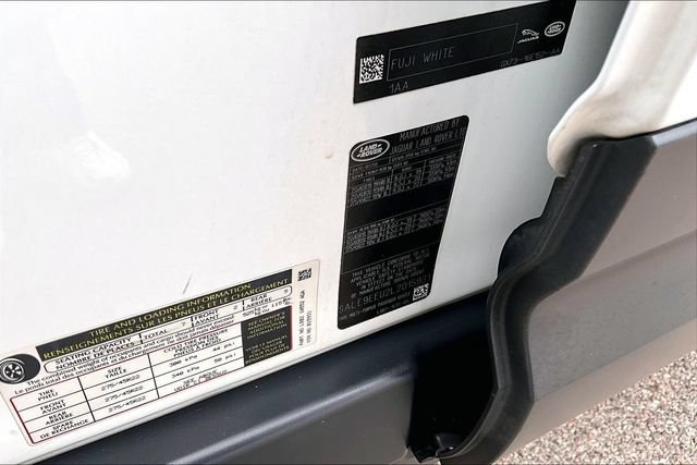 Used 2020 Land Rover Defender 110 HSE AWD/4WD image 32