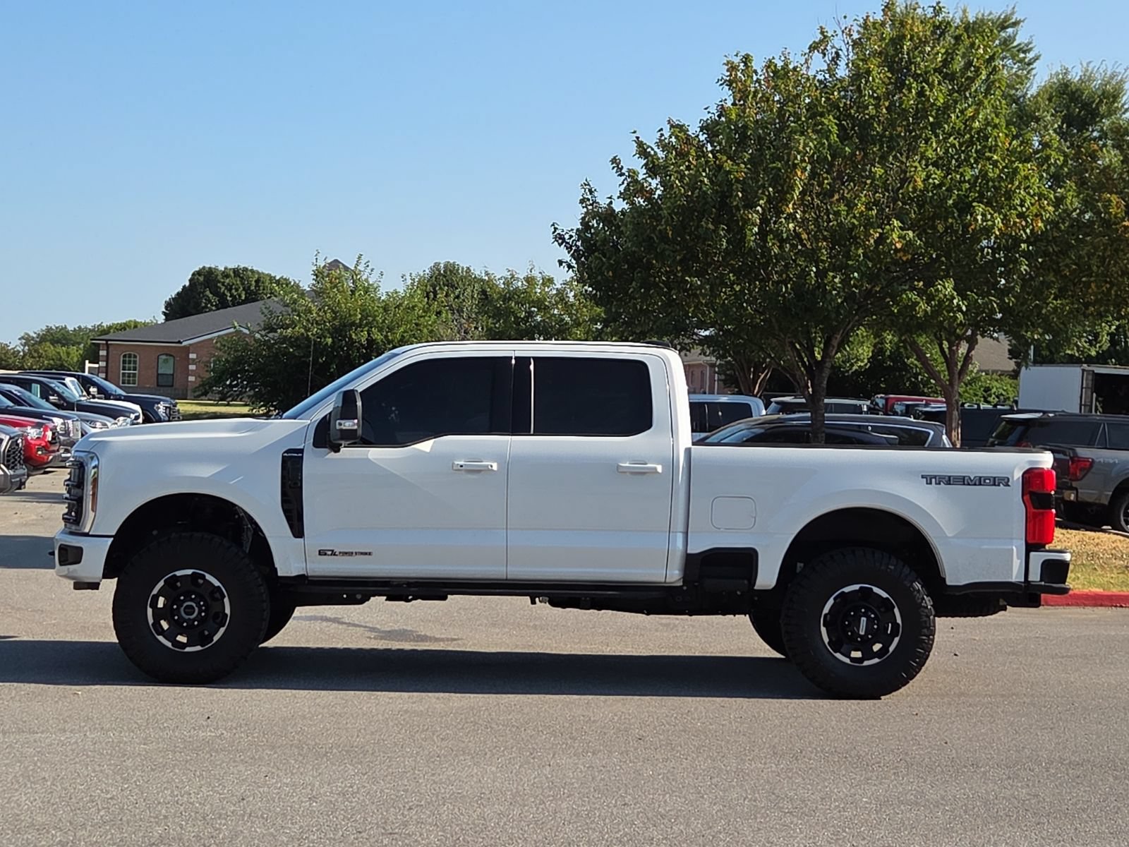 Certified 2026 Ford F250 Platinum w/ Tremor Off-Road Package AWD/4WD image 3