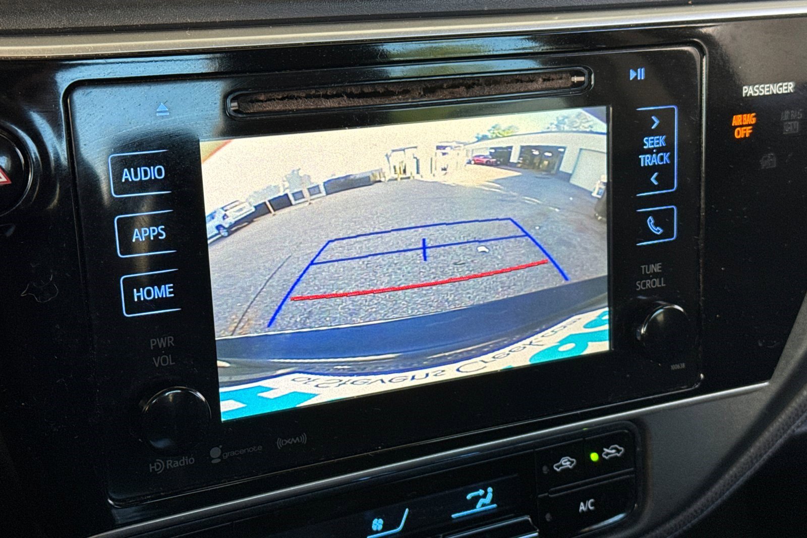 Used 2017 Toyota Corolla SE w/ SE Premium Package image 24