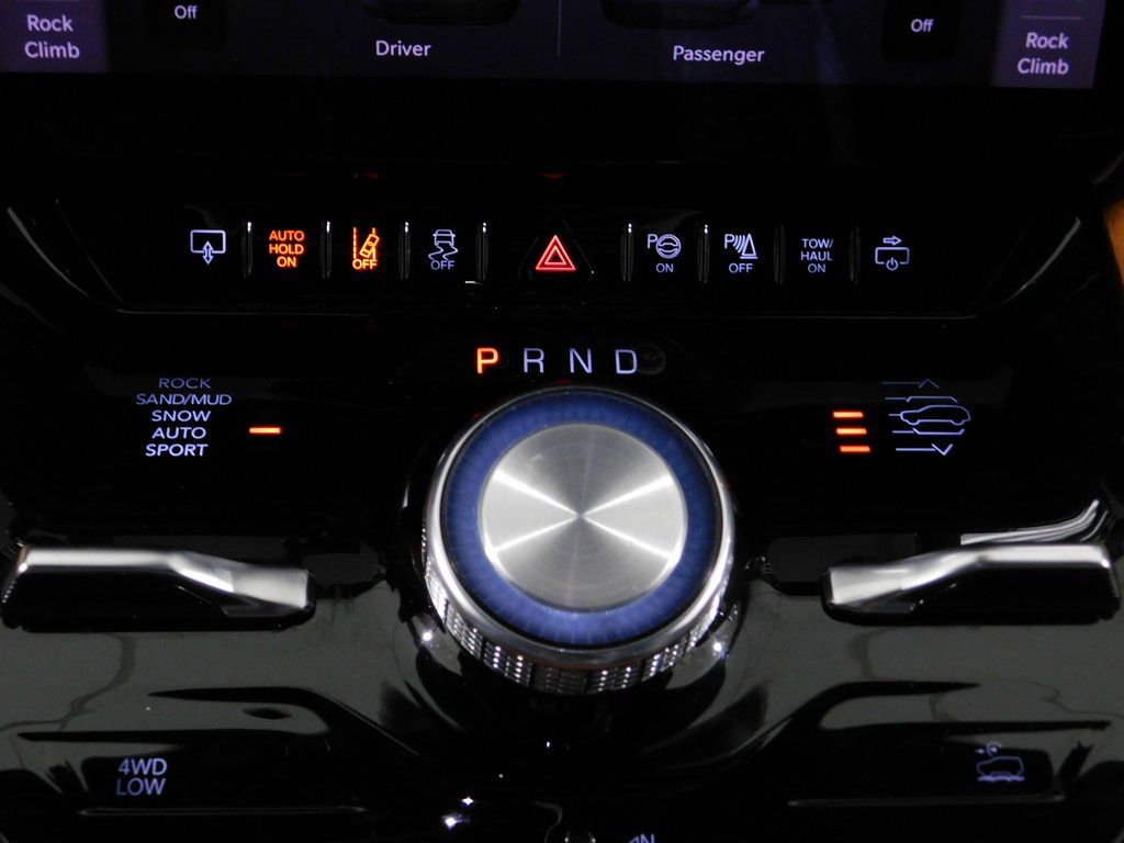 Used 2022 Jeep Grand Wagoneer Series II w/ Convenience Group III image 45