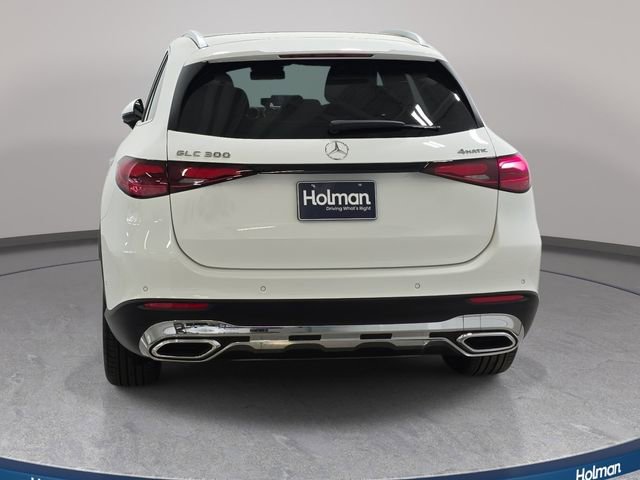 Used 2025 Mercedes-Benz GLC 300 4MATIC image 7