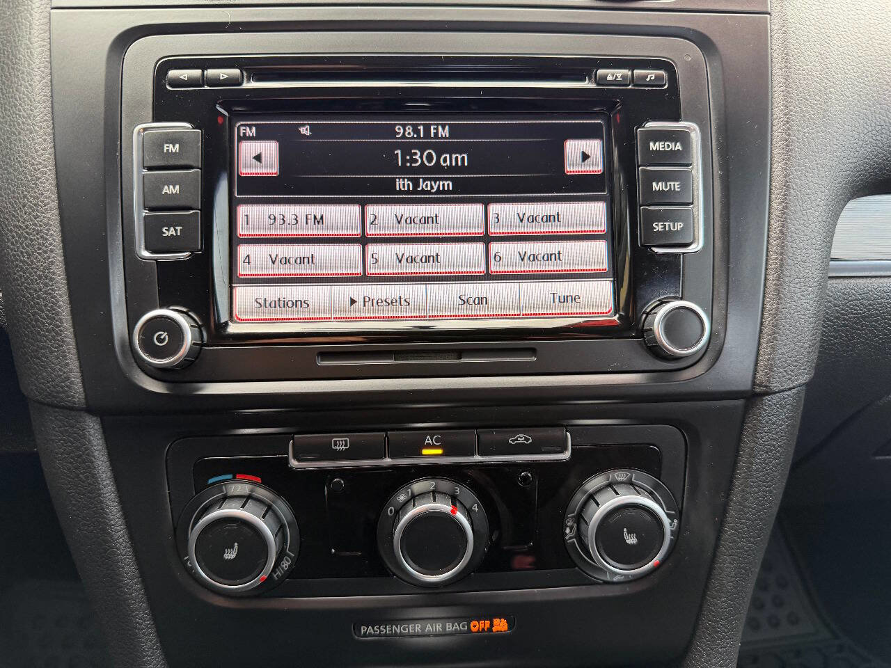 Used 2010 Volkswagen GTI 4-Door image 17