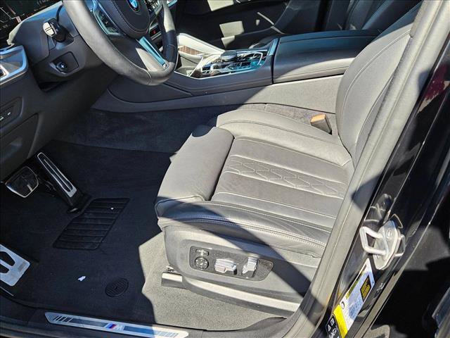 Certified 2024 BMW X6 xDrive40i w/ Premium Package AWD/4WD image 15