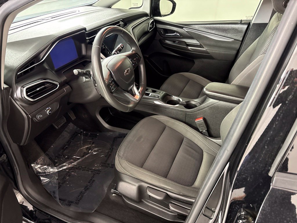 Used 2023 Chevrolet Bolt LT FWD image 26