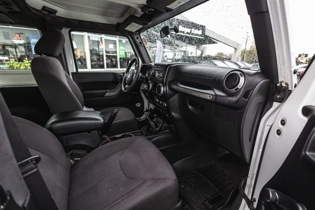 Used 2015 Jeep Wrangler Sport AWD/4WD image 22