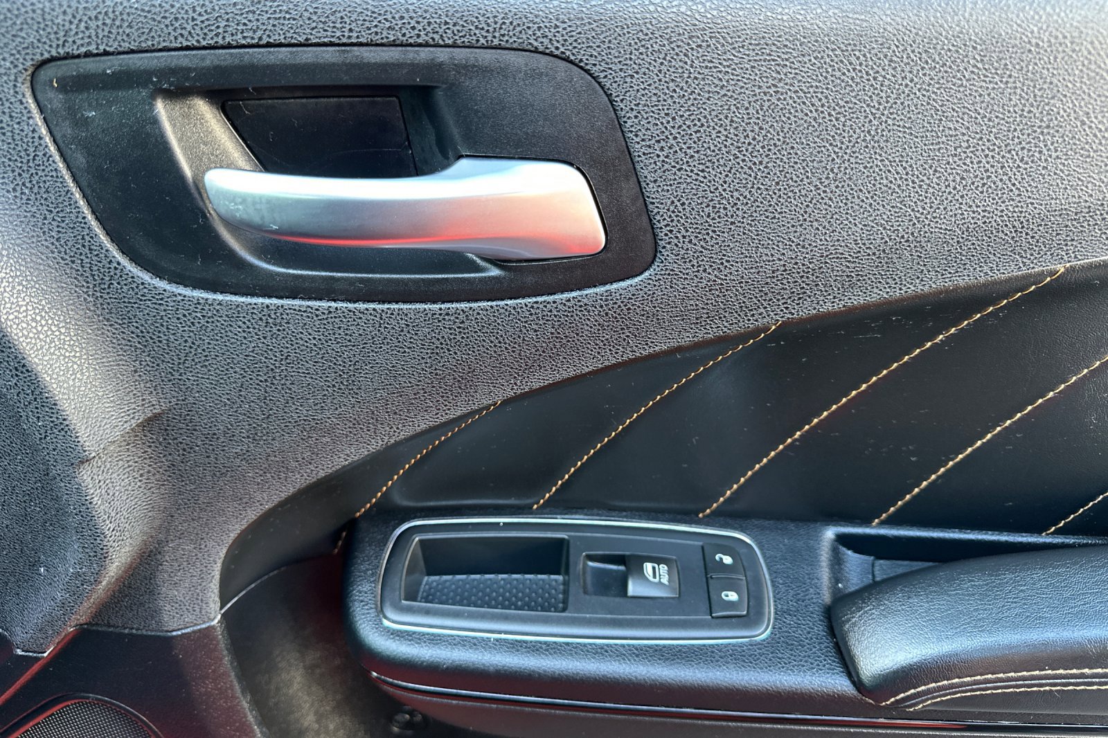 Used 2017 Dodge Charger R/T image 20